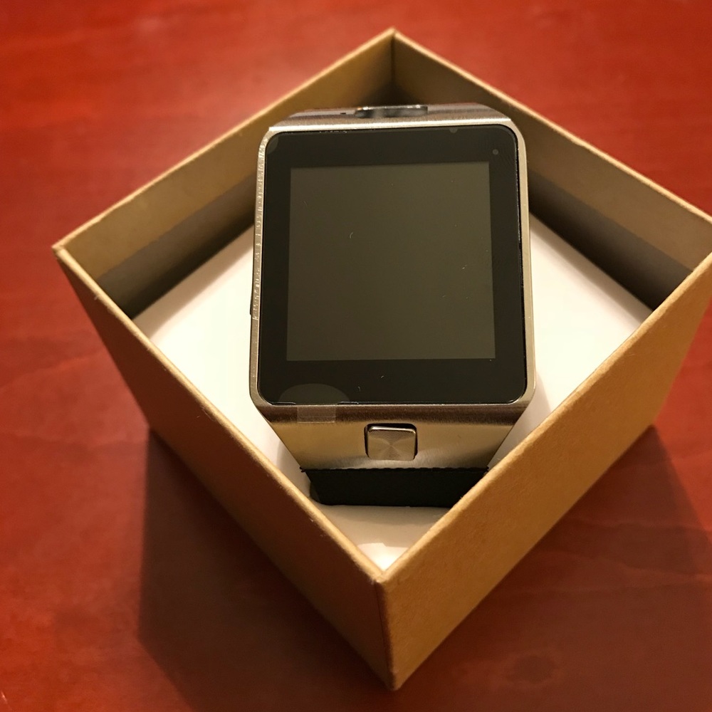 GV08 SMARTWATCH - Picture 1 of 7